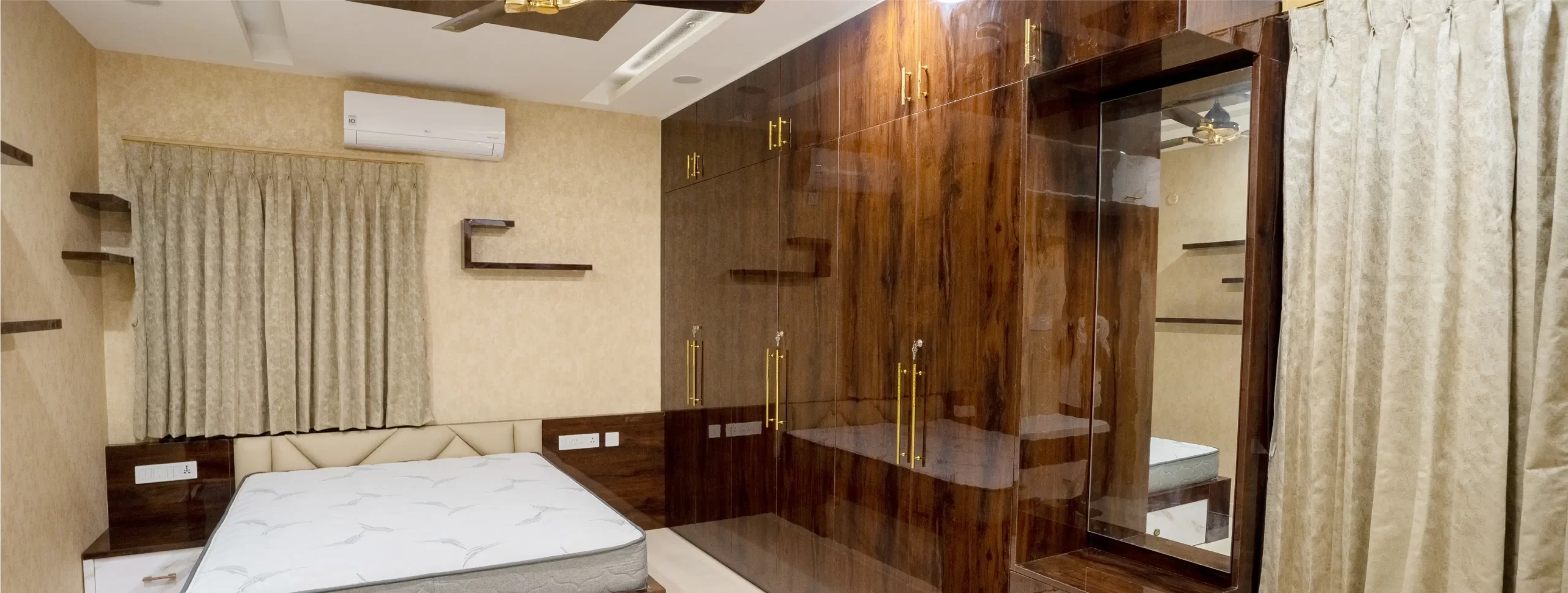 Manchester Cotton City Villa